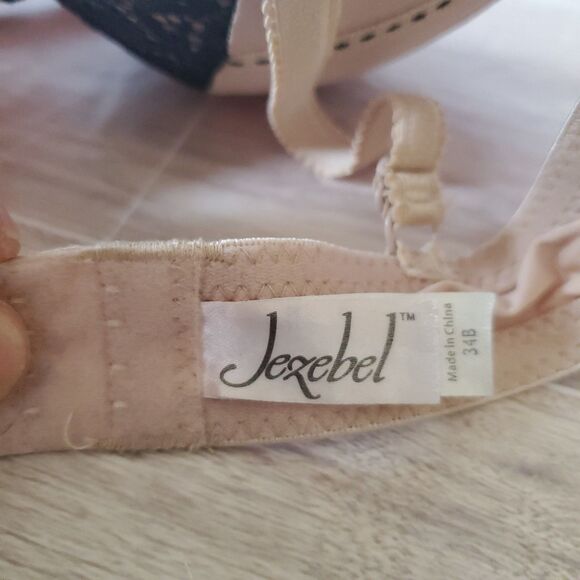 Jezebel Padded Push Up Bra 34B Nude Black Lace Corset Stitch - Picture 10 of 11